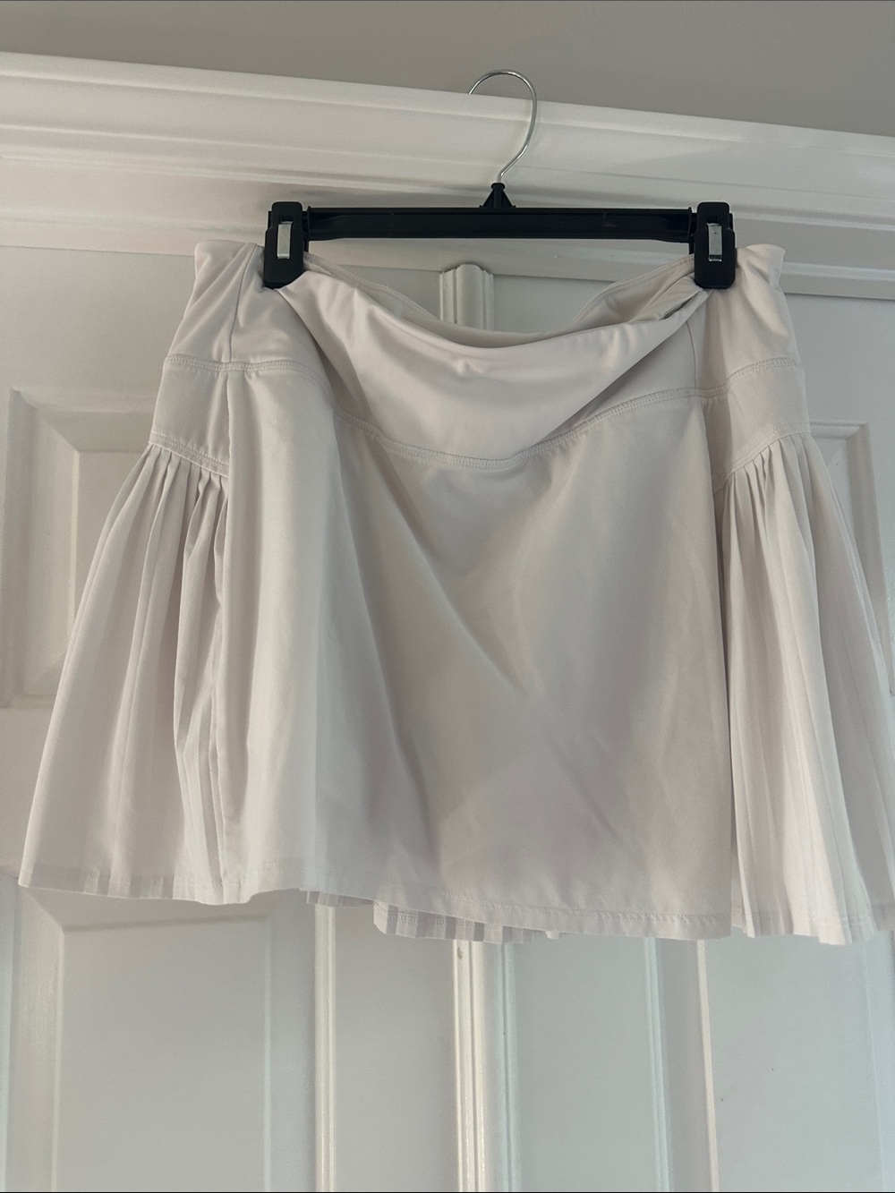 Athleta Off-White Pleated Mini Skirt
